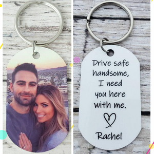 TE-US Drive Safe I Need You Here with Me - Keychain for Couples